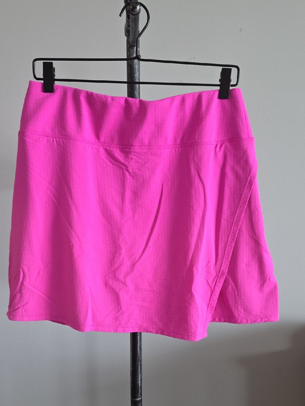 IBKUL Bright Hot Pink Athletic Skirt